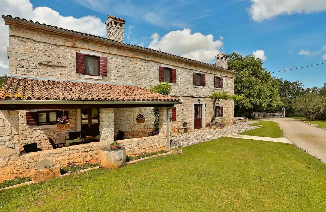 Villa Edera Juršići 0*,